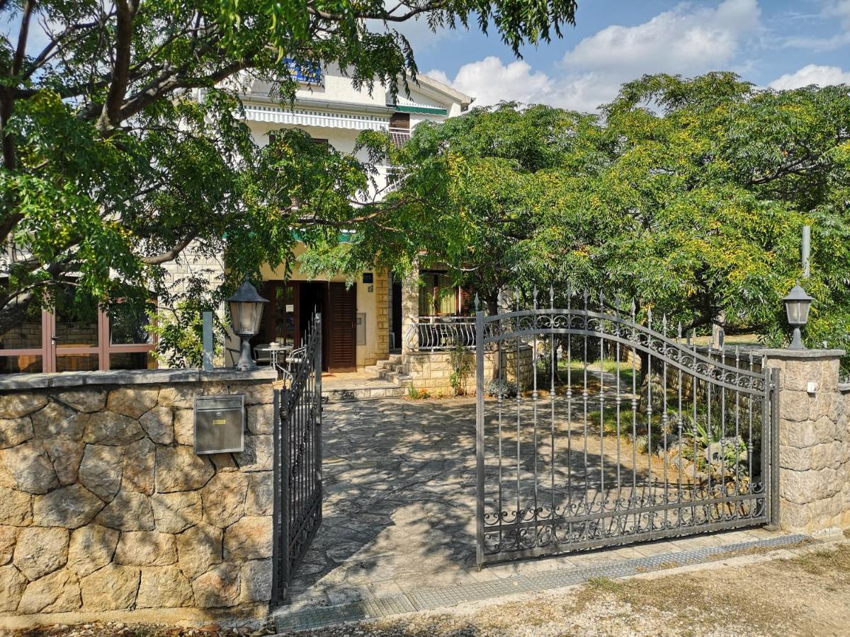Villa Nina Селине Экстерьер фото