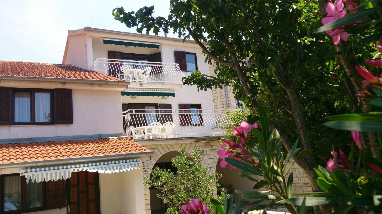 Villa Nina Селине Экстерьер фото